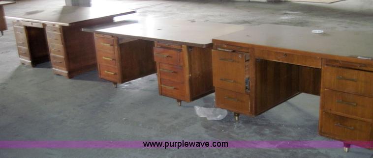 image for item 6624 (12) desks