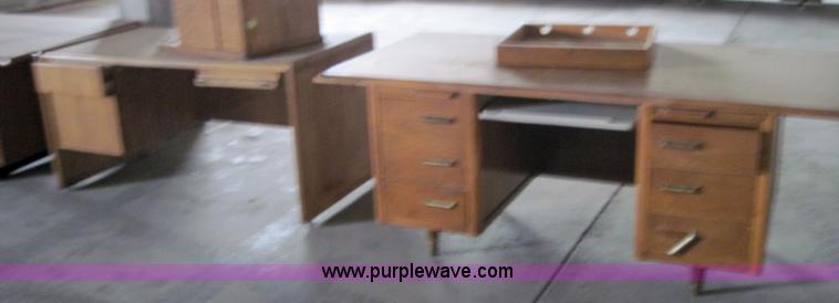 image for item 6624 (12) desks