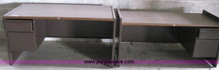 image for item 6624 (12) desks