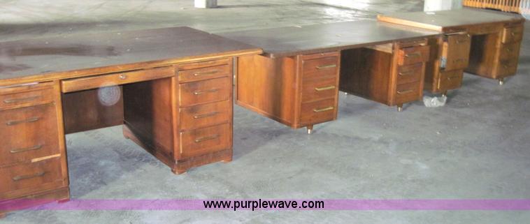 image for item 6624 (12) desks