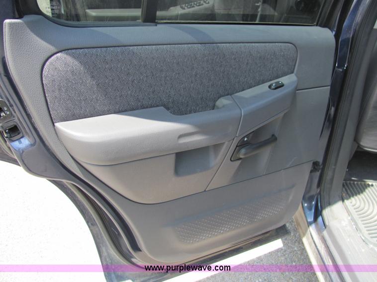 image for item 6661 2003 Ford Explorer