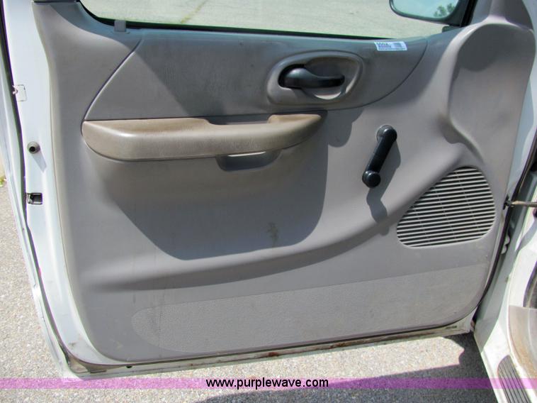 image for item 6662 2000 Ford F-150 XL