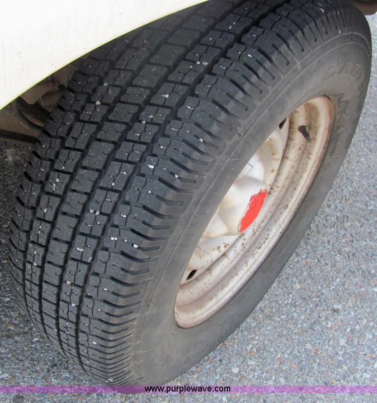 image for item 6662 2000 Ford F-150 XL