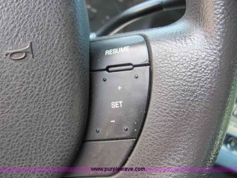 image for item 6663 2004 Ford Crown Victoria Police Interceptor