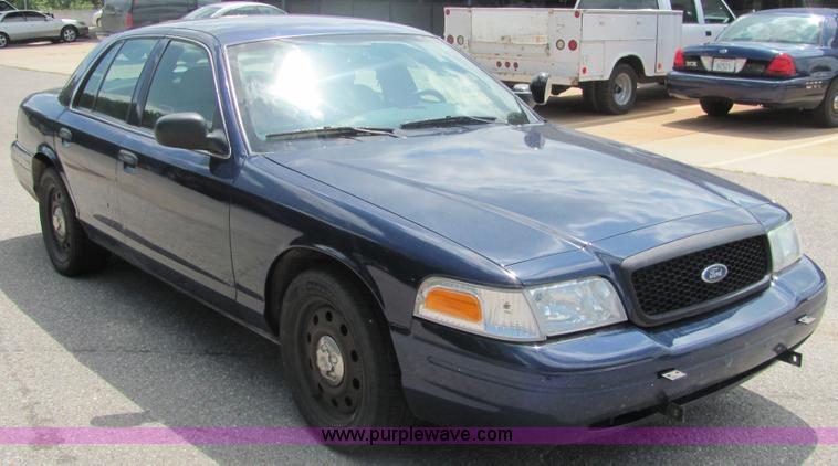 image for item 6664 2008 Ford Crown Victoria Police Interceptor