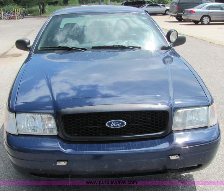 image for item 6664 2008 Ford Crown Victoria Police Interceptor