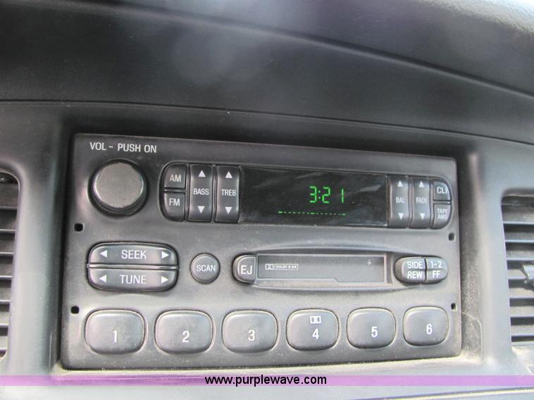 image for item 6664 2008 Ford Crown Victoria Police Interceptor