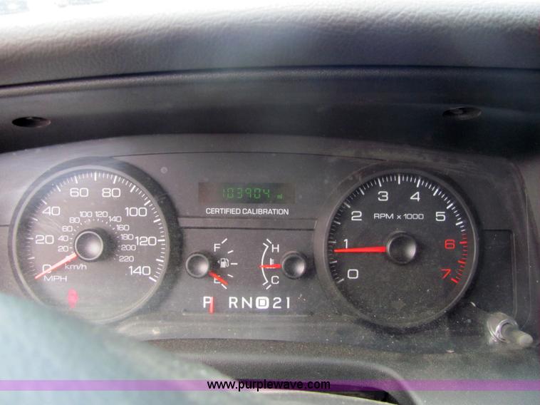 image for item 6664 2008 Ford Crown Victoria Police Interceptor