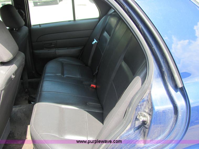 image for item 6665 2004 Ford Crown Victoria Police Interceptor