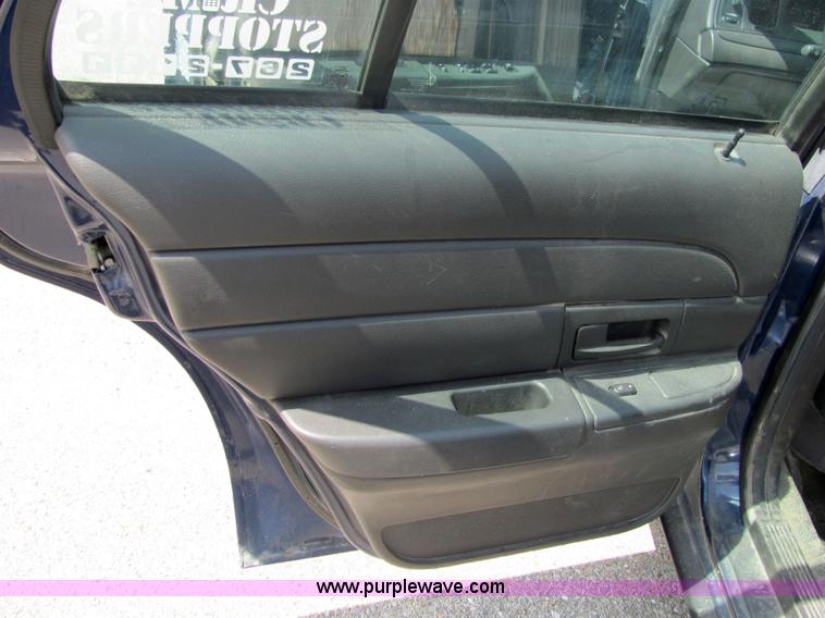 image for item 6665 2004 Ford Crown Victoria Police Interceptor