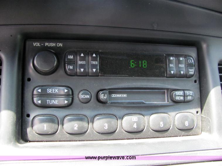 image for item 6665 2004 Ford Crown Victoria Police Interceptor