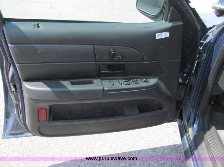 image for item 6666 2006 Ford Crown Victoria Police Interceptor