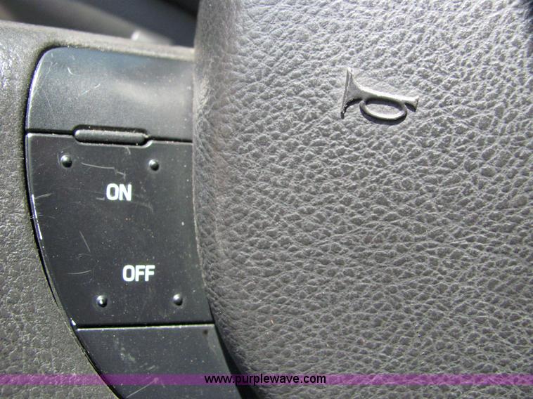 image for item 6666 2006 Ford Crown Victoria Police Interceptor