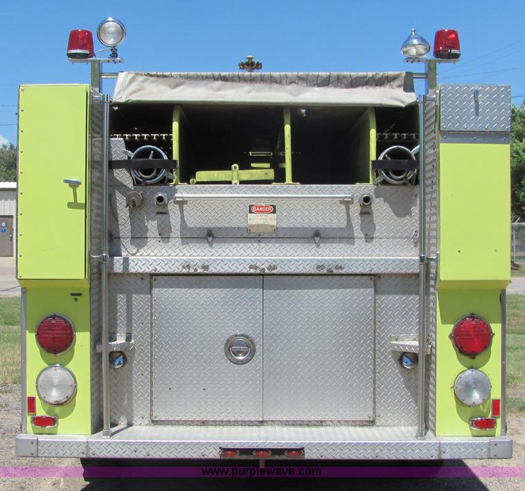 image for item 6686 1988 GMC Brigadier fire truck