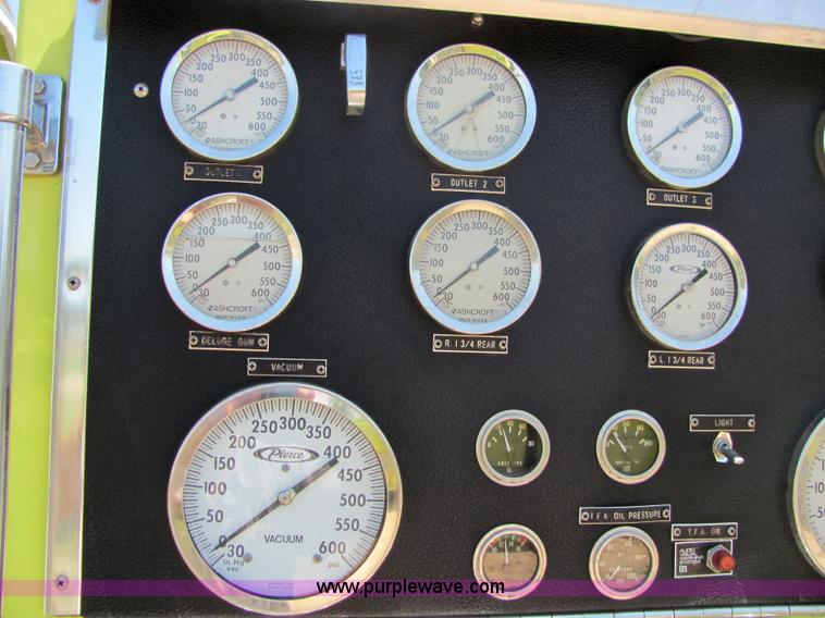 image for item 6686 1988 GMC Brigadier fire truck