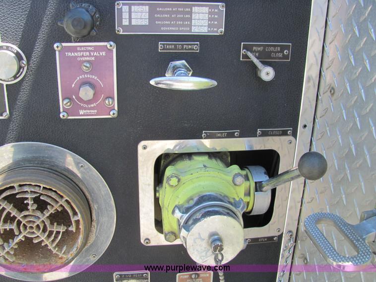 image for item 6686 1988 GMC Brigadier fire truck