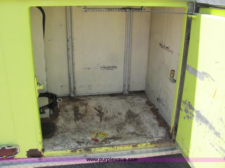 image for item 6686 1988 GMC Brigadier fire truck