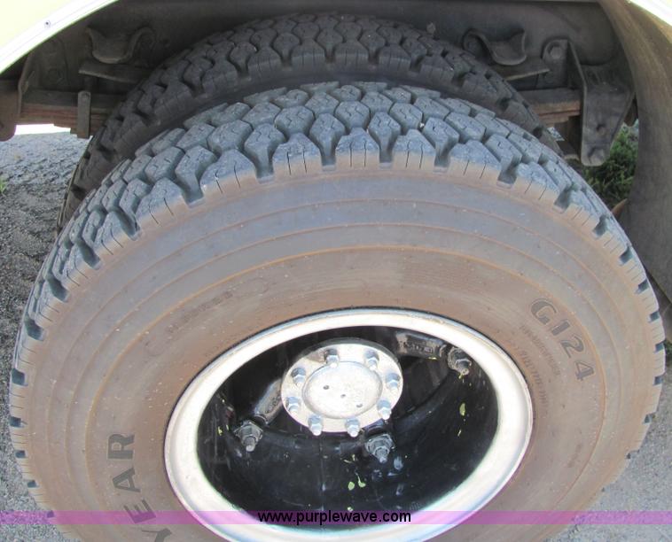 image for item 6686 1988 GMC Brigadier fire truck