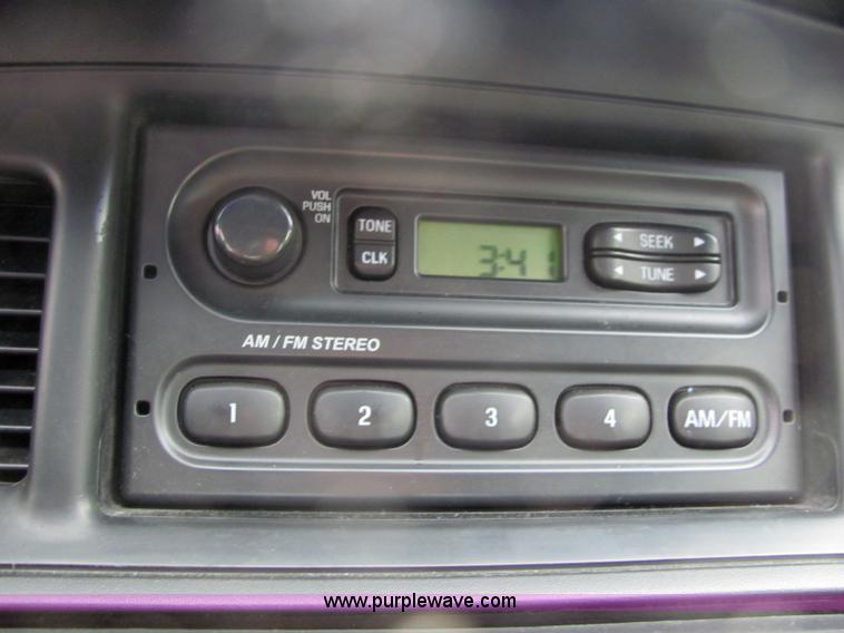 image for item 6732 2006 Ford Crown Victoria Police Interceptor