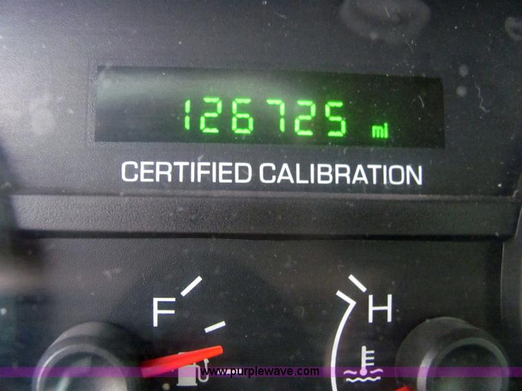 image for item 6732 2006 Ford Crown Victoria Police Interceptor