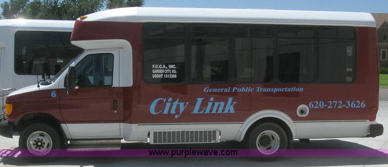 image for item 6853 2007 Ford E450 Super Duty transit bus