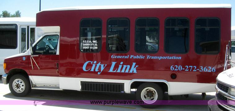 image for item 6854 2003 Ford E450 Super Duty transit bus