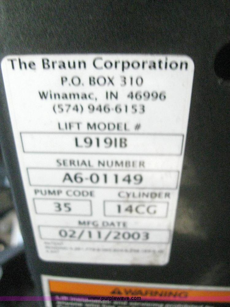 image for item 6854 2003 Ford E450 Super Duty transit bus