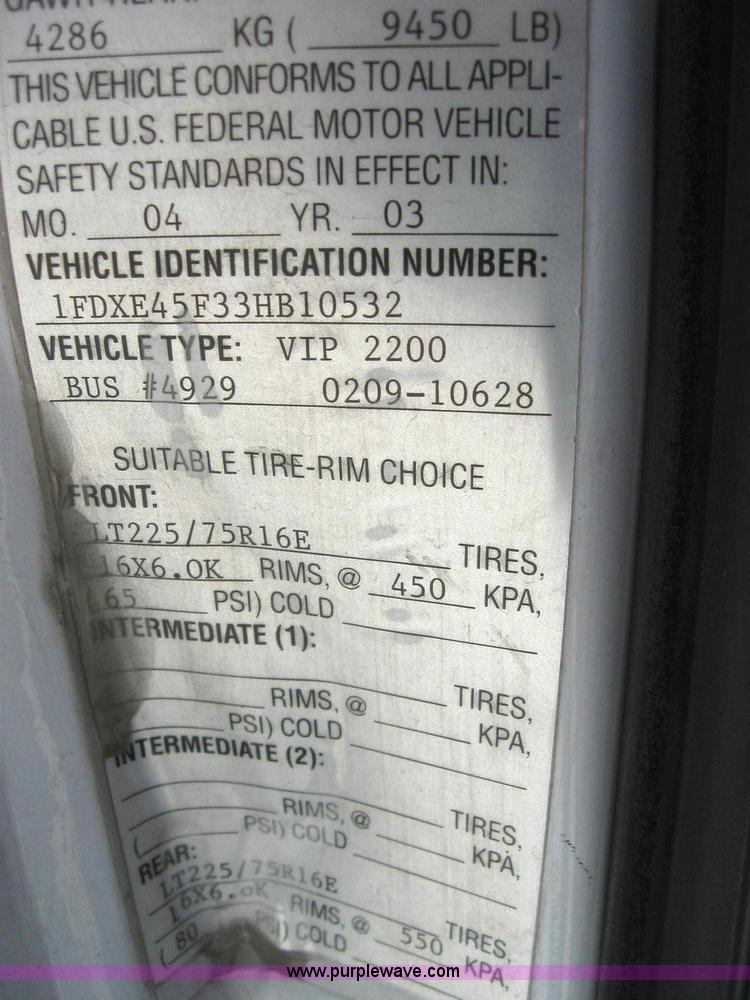 image for item 6854 2003 Ford E450 Super Duty transit bus