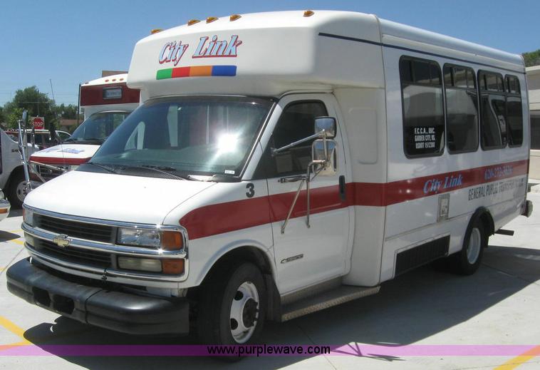 image for item 6855 2002 Chevrolet Express G3500 transit bus