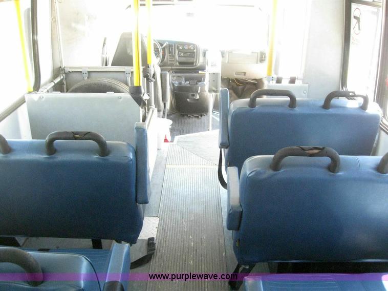 image for item 6855 2002 Chevrolet Express G3500 transit bus