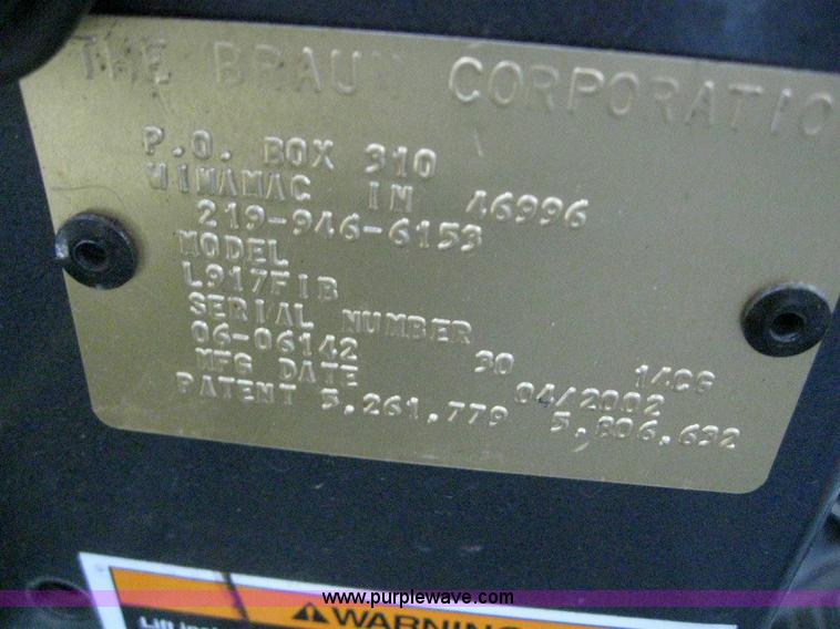 image for item 6856 2002 Chevrolet Express G3500 transit bus