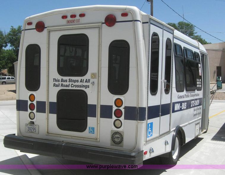 image for item 6857 2000 Chevrolet Express G3500 transit bus