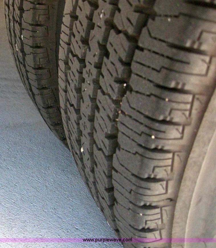 image for item 6857 2000 Chevrolet Express G3500 transit bus