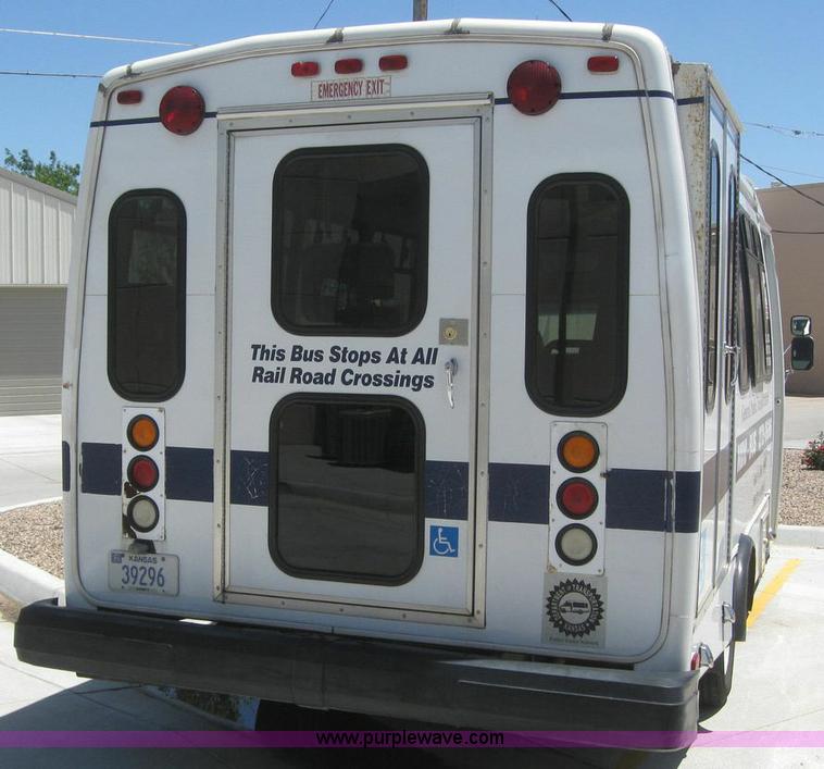 image for item 6858 2000 Chevrolet Express G3500 transit bus