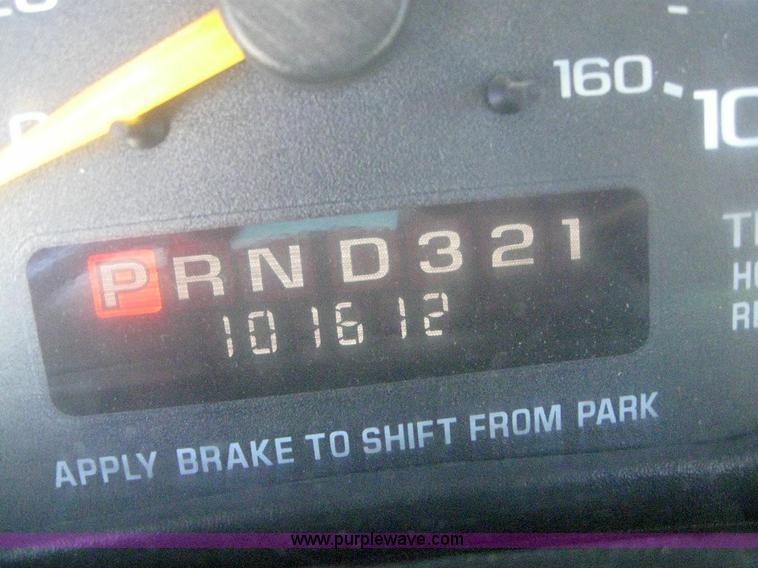 image for item 6858 2000 Chevrolet Express G3500 transit bus