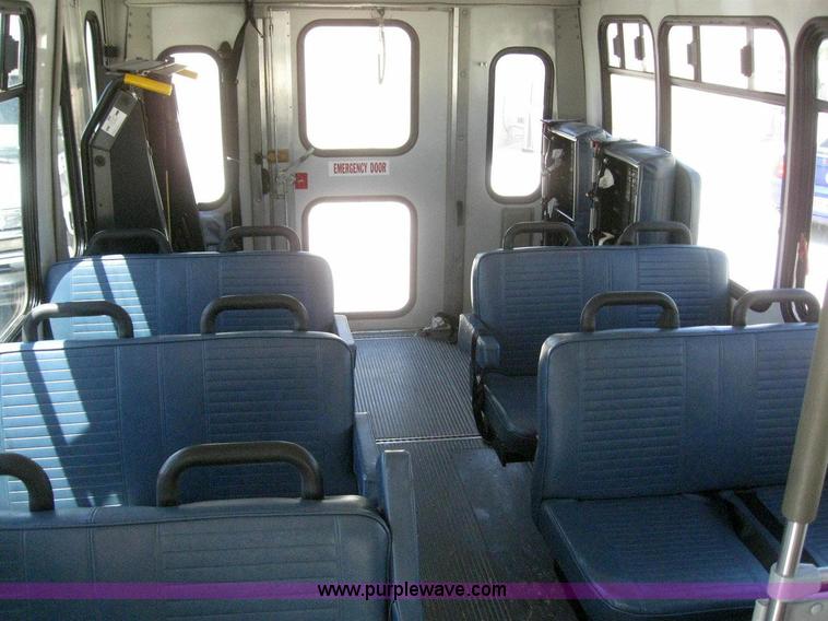 image for item 6858 2000 Chevrolet Express G3500 transit bus