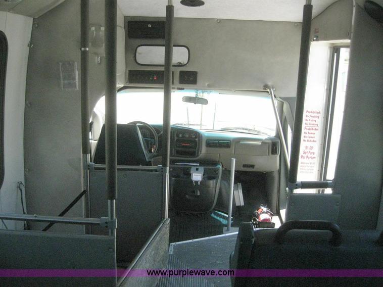image for item 6858 2000 Chevrolet Express G3500 transit bus