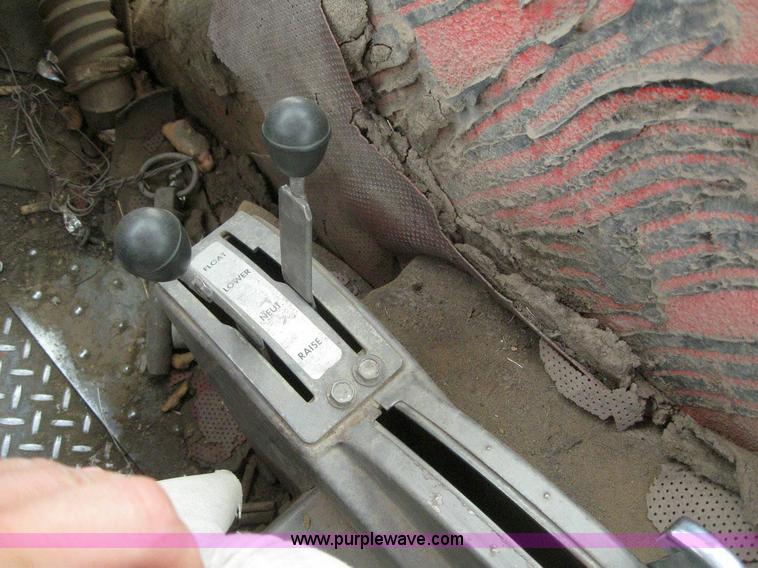 image for item 6865 1965 Massey-Ferguson 1100 tractor with loader