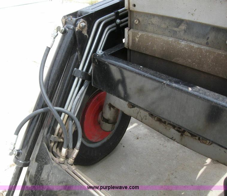 image for item 6865 1965 Massey-Ferguson 1100 tractor with loader