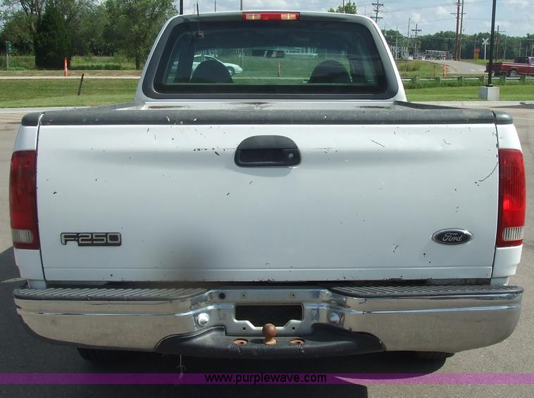 image for item 7111 1999 Ford F250 XL pickup truck