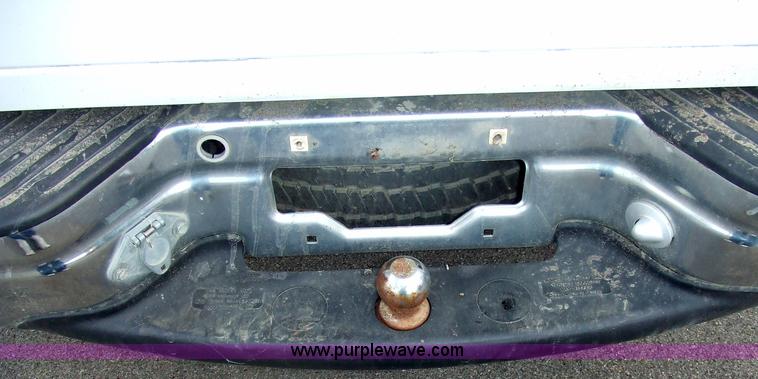 image for item 7112 1999 Ford F250 XL pickup truck