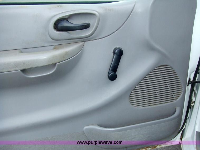 image for item 7112 1999 Ford F250 XL pickup truck