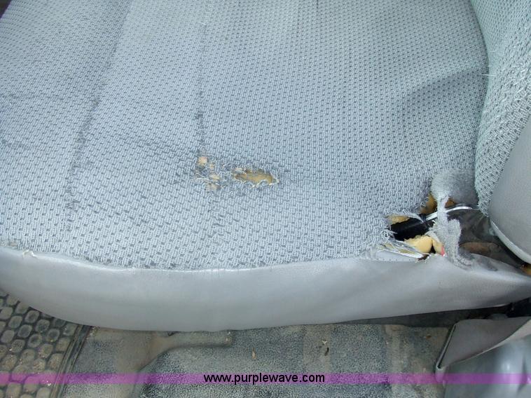 image for item 7112 1999 Ford F250 XL pickup truck