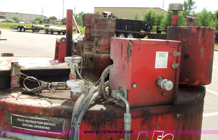 image for item 7113 1997 Craft Co SS125 crack seal machine