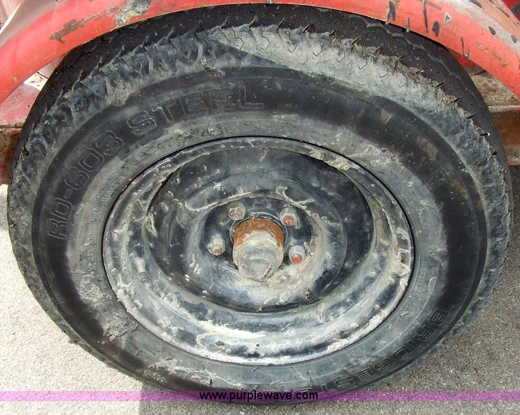 image for item 7113 1997 Craft Co SS125 crack seal machine