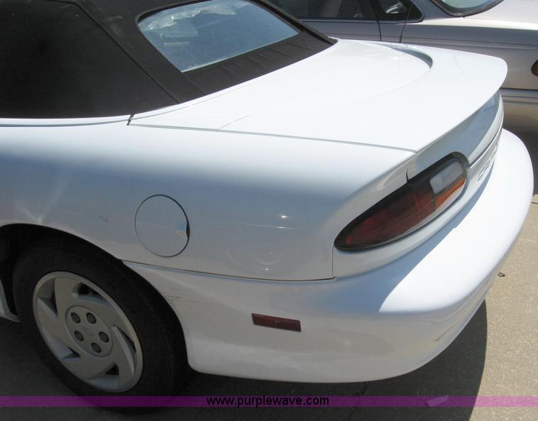 image for item 2151 2001 Chevrolet Camaro