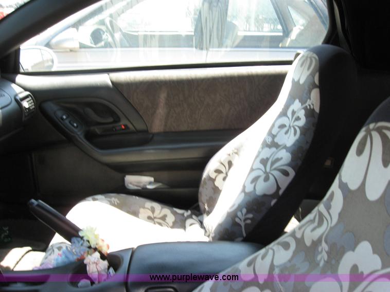 image for item 2151 2001 Chevrolet Camaro