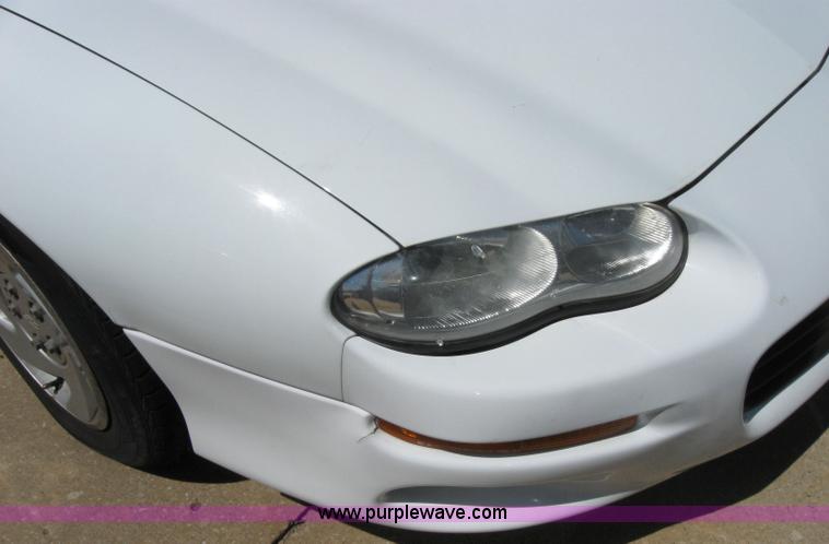 image for item 2151 2001 Chevrolet Camaro