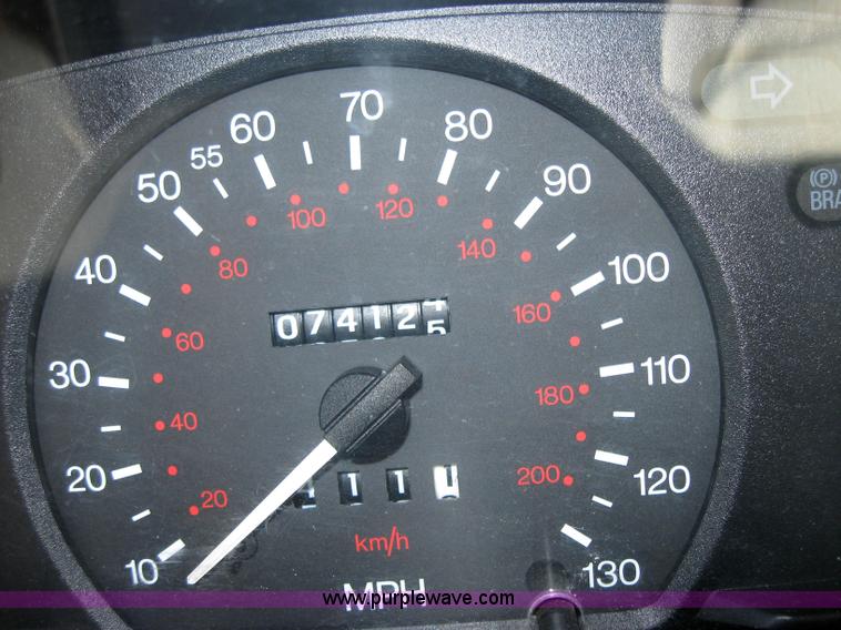 image for item 2152 1995 Ford Contour GL
