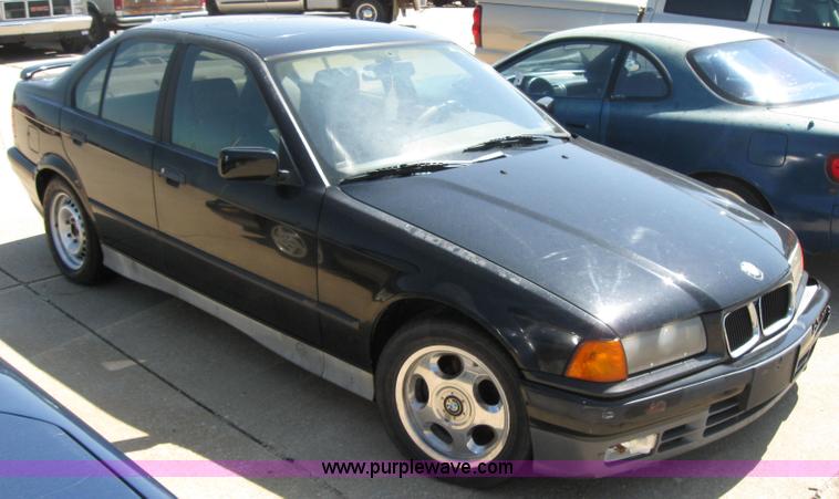 image for item 2154 1993 BMW 325i